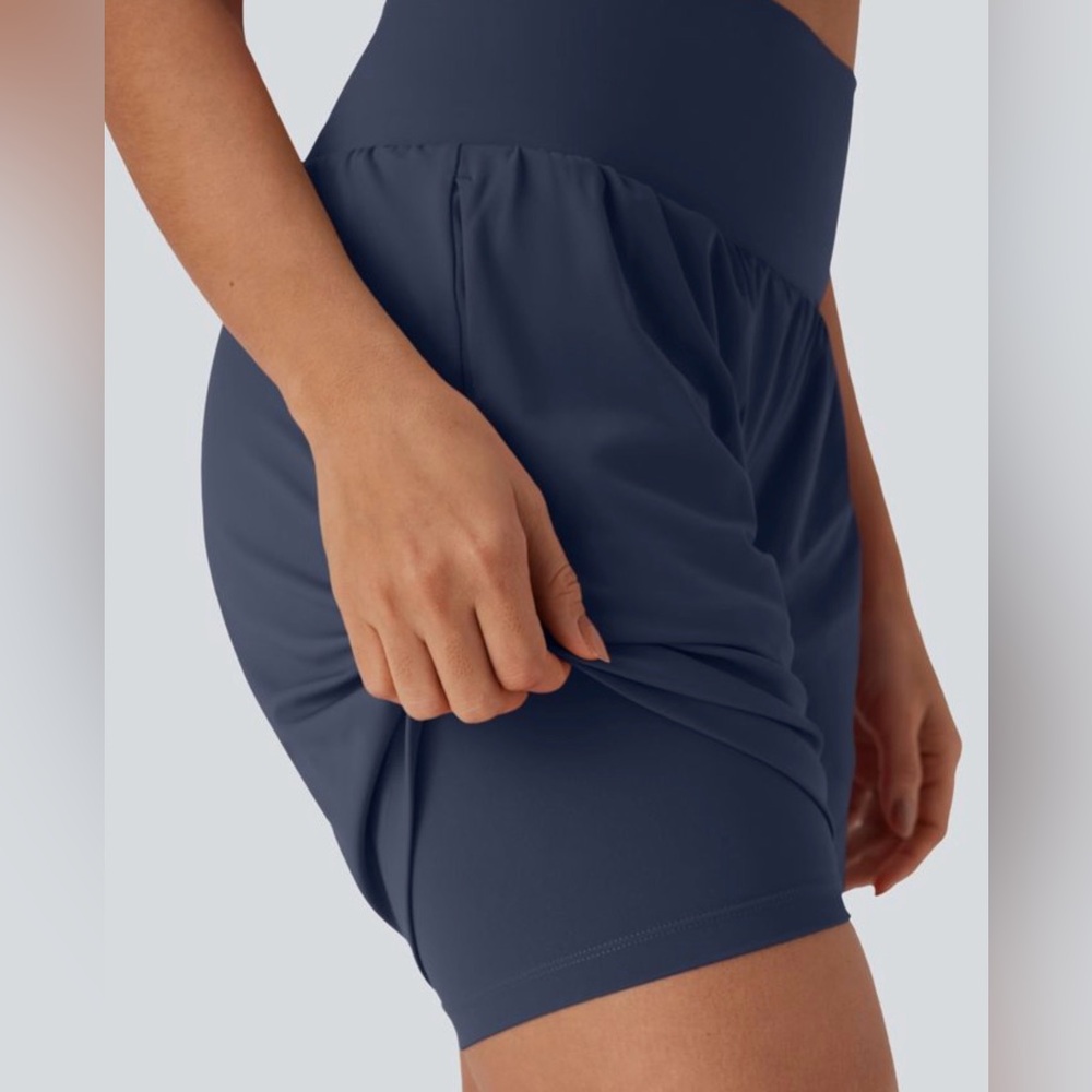 HALARA- SoftlyZero Airy High Waist 2-in-1 Cool Touch Shorts w/ Back Pocket, MED